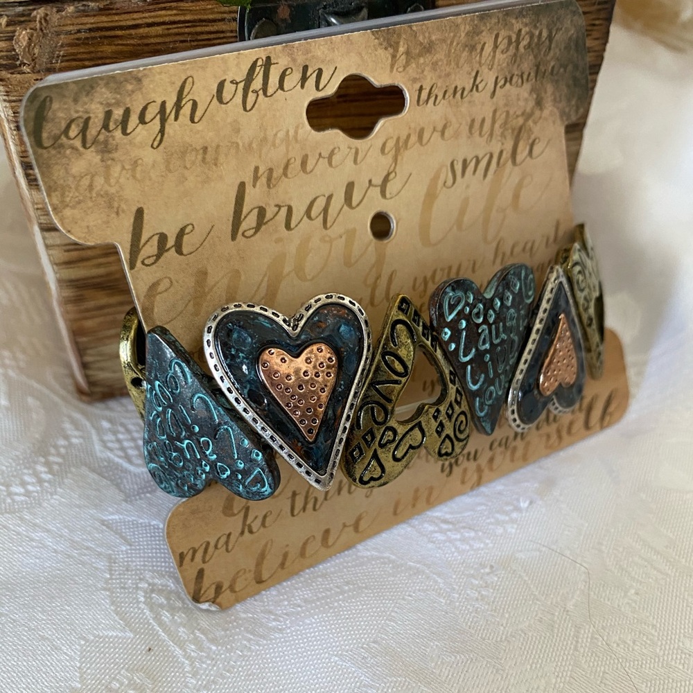 🆕 Laugh Live love 💕 bracelets
